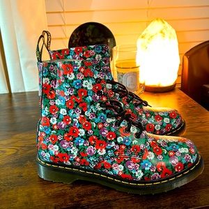 Fun flower pattern leather Dr Martens 11821 pascal